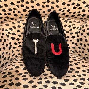 Black Velvet Men's Loafers with Red and White Embroidery